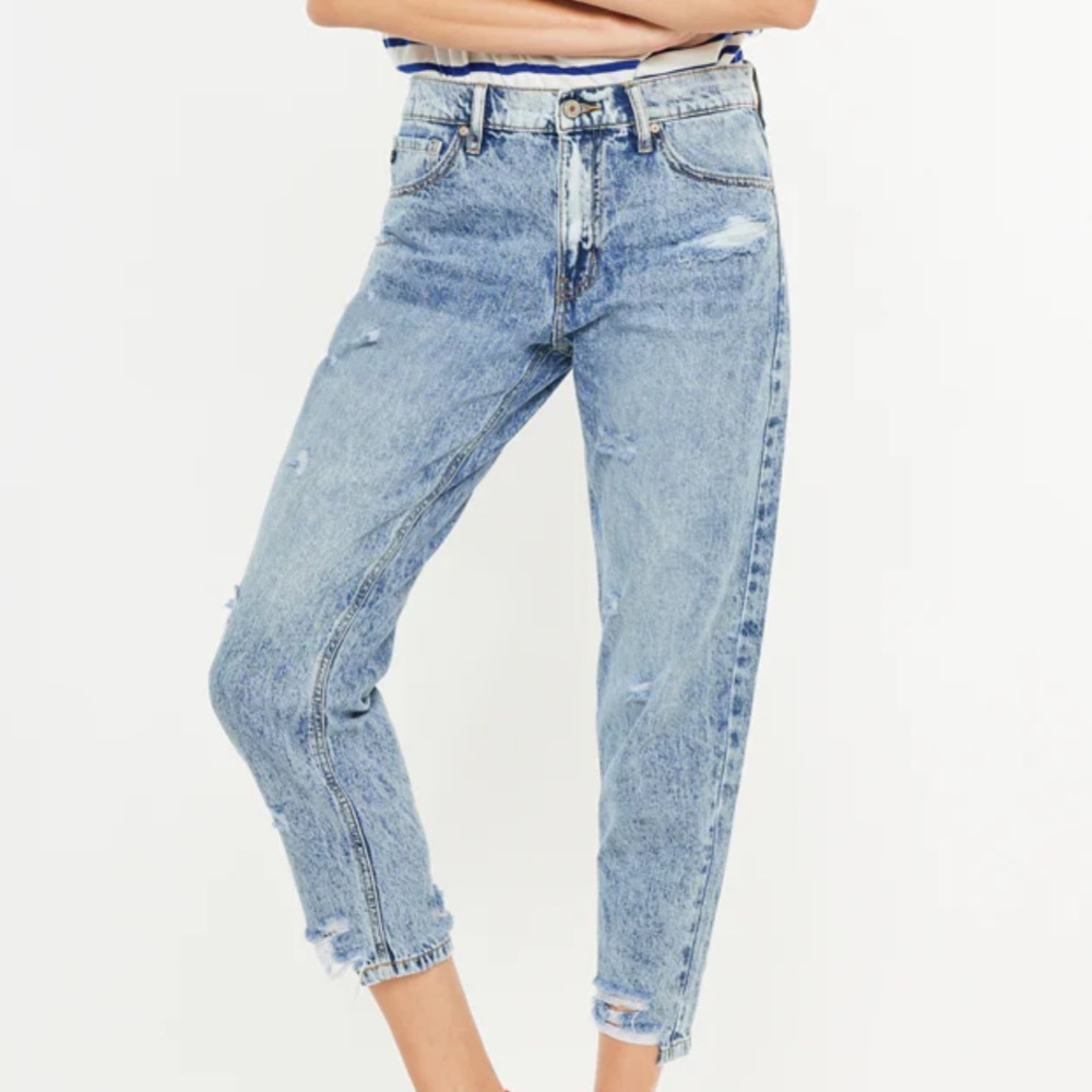 Kancan Distressed Medium Wash Blue Denim Women's Ultra High Rise Mom Jeans 15/31